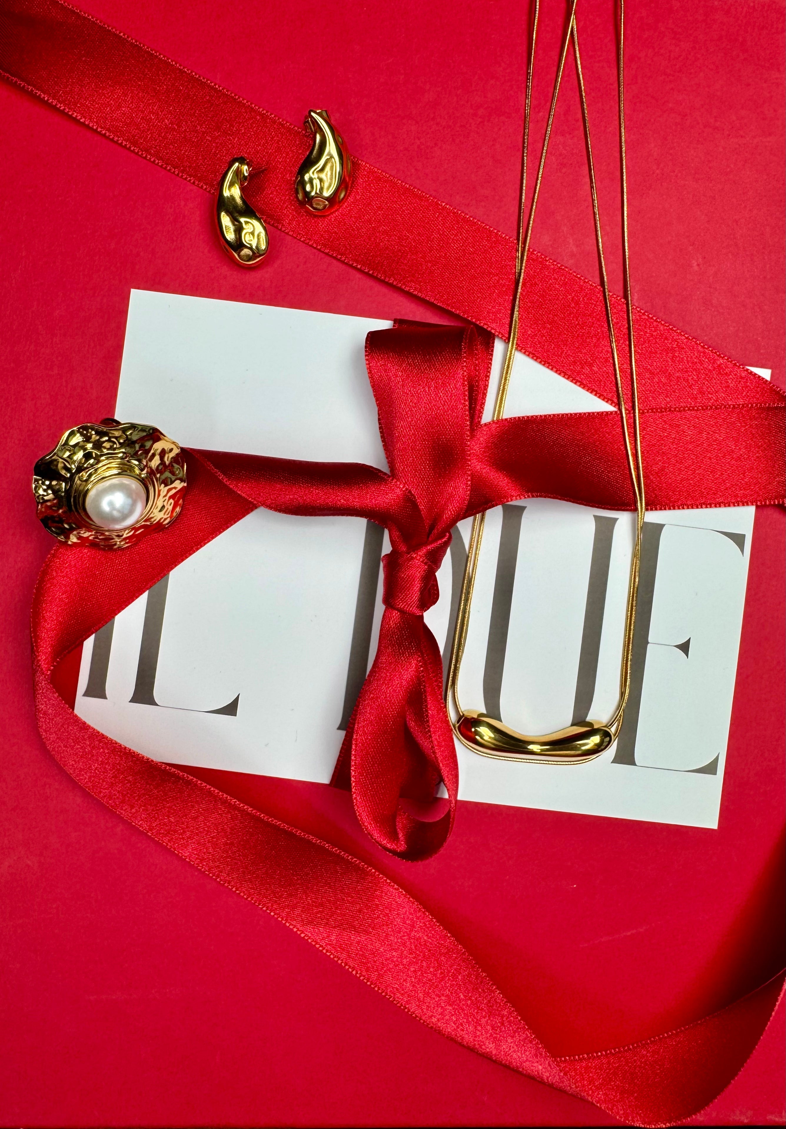 CHRISTMAS COLLECTION