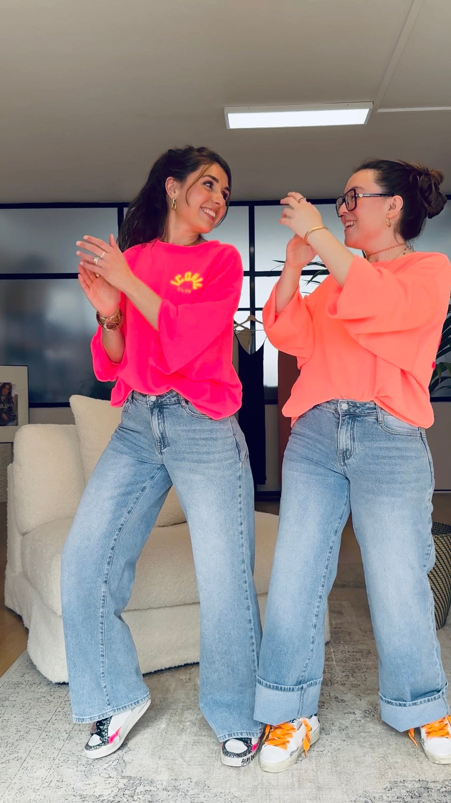 Sudadera neón  "ICONIC CLUB" mujer