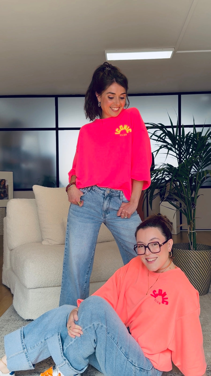 Sudadera neón  "ICONIC CLUB" mujer