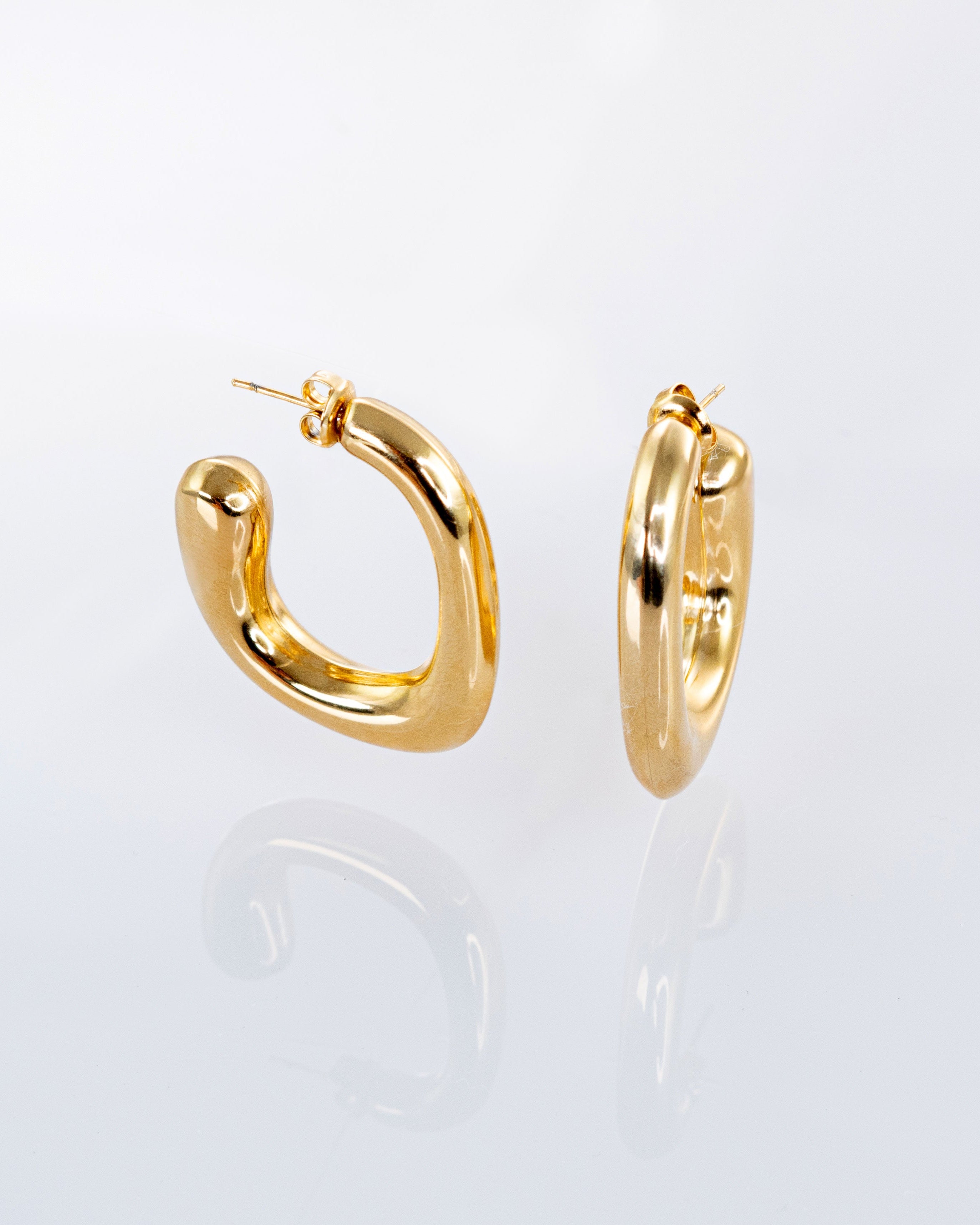 PENDIENTE ARO DESIGUAL