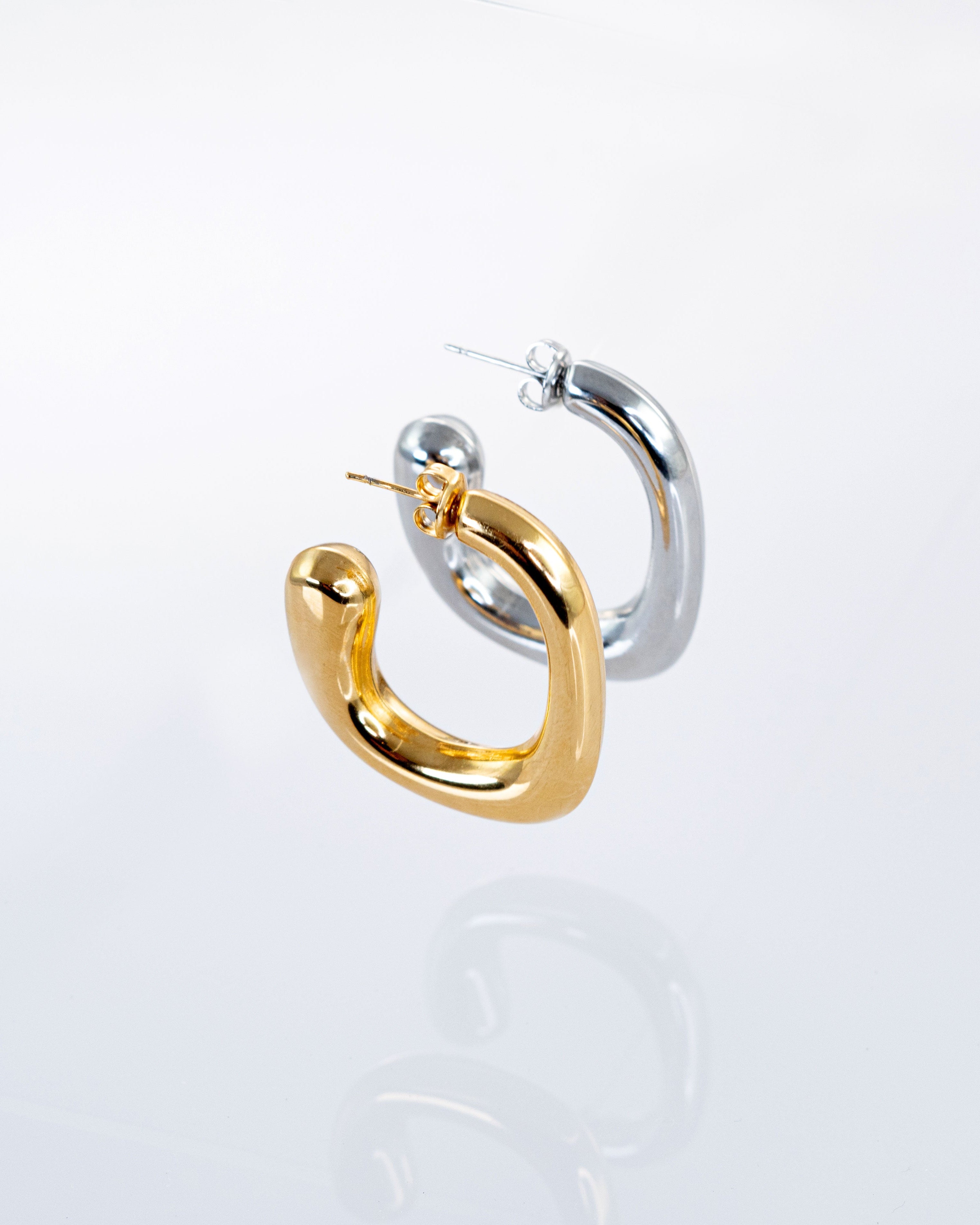 PENDIENTE ARO DESIGUAL