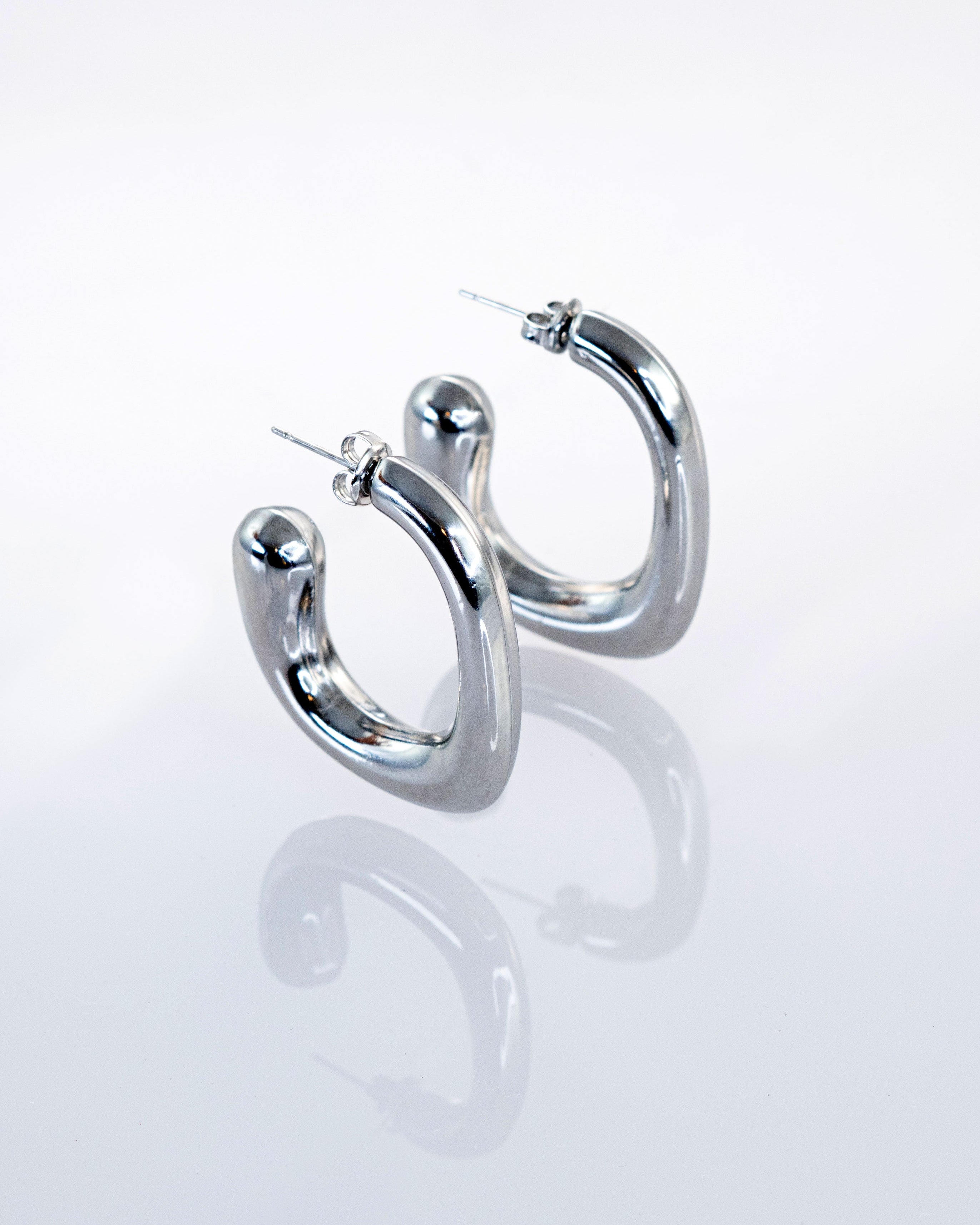 PENDIENTE ARO DESIGUAL