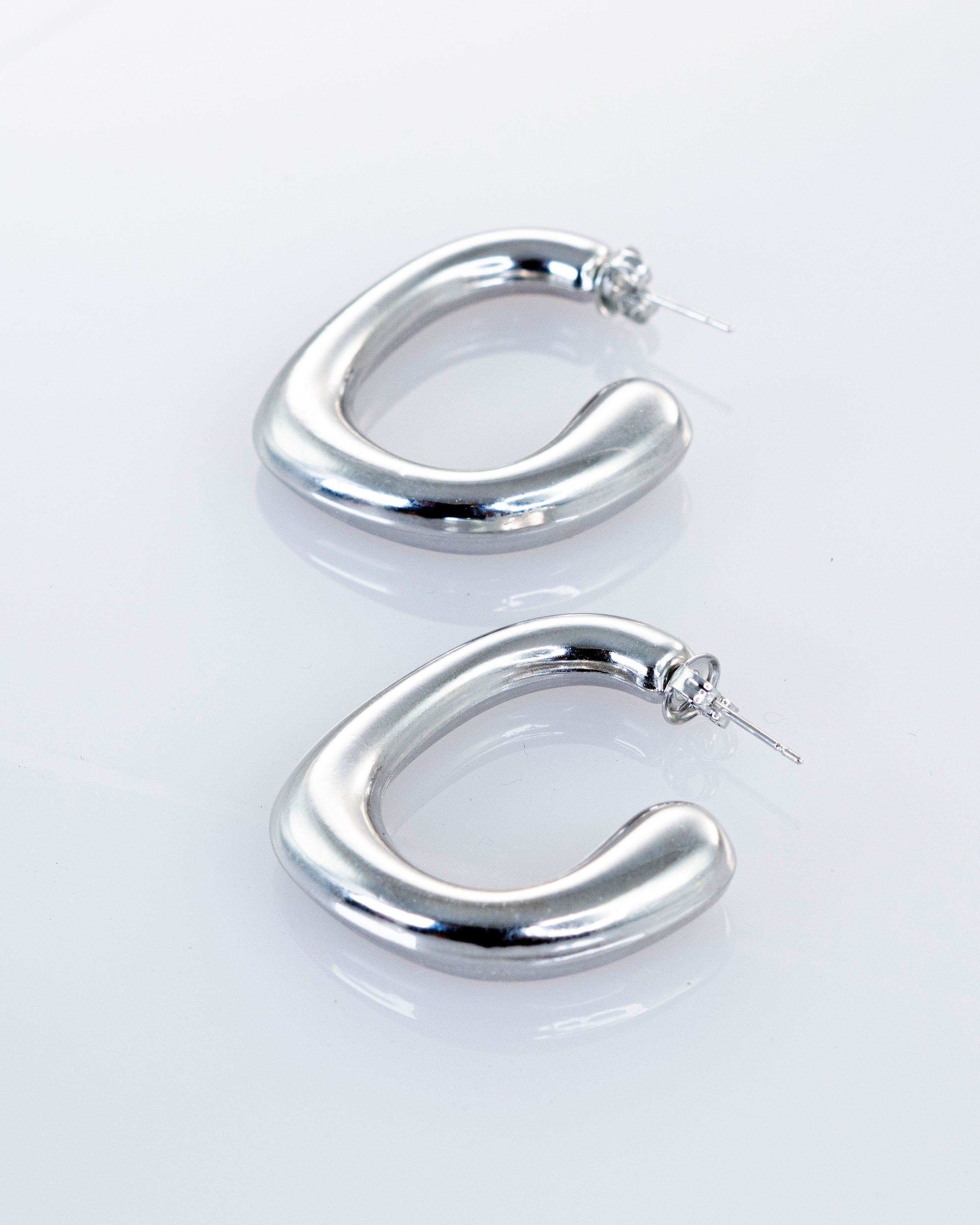 PENDIENTE ARO DESIGUAL