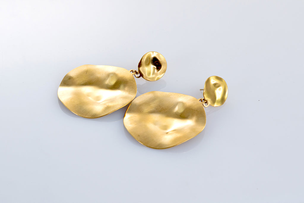 PENDIENTE MAXI CÍRCULO DORADO