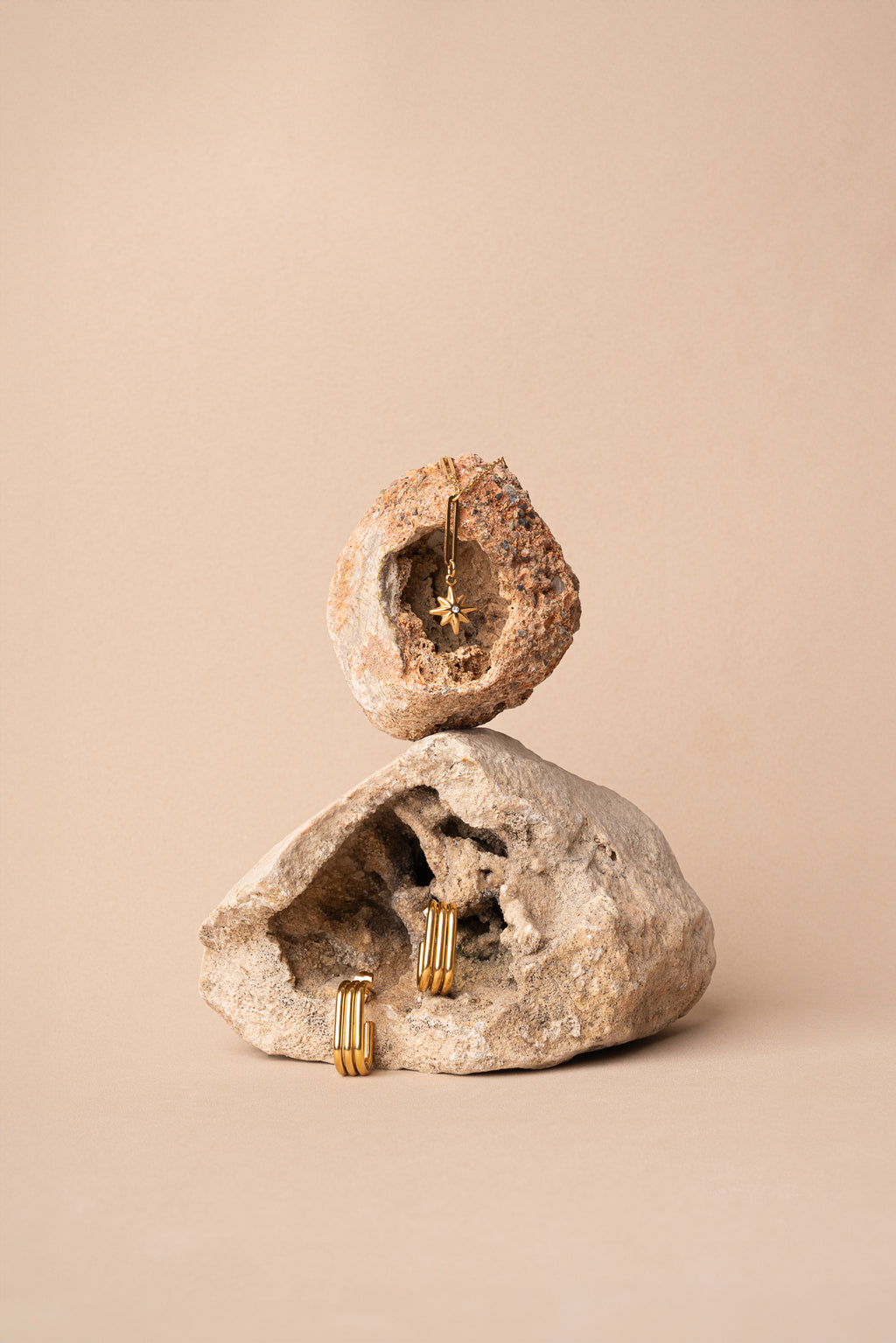 Collar estrella del norte acero oro 18k mujer