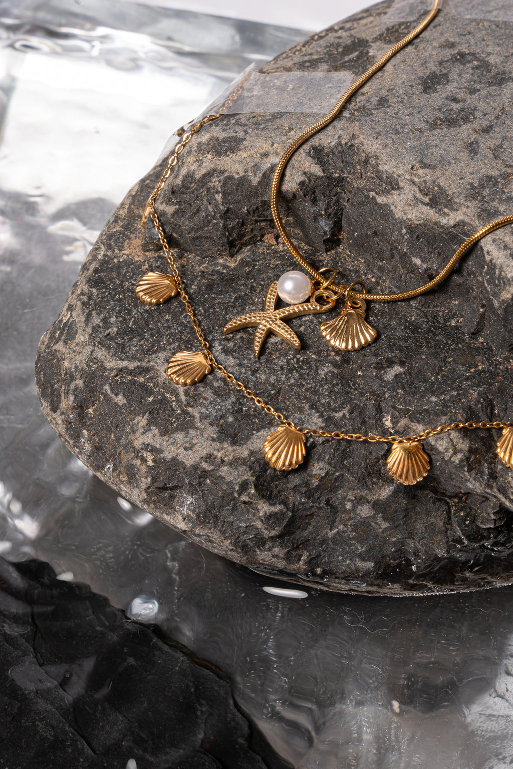 Collar estrella de mar y concha acero oro 18k mujer