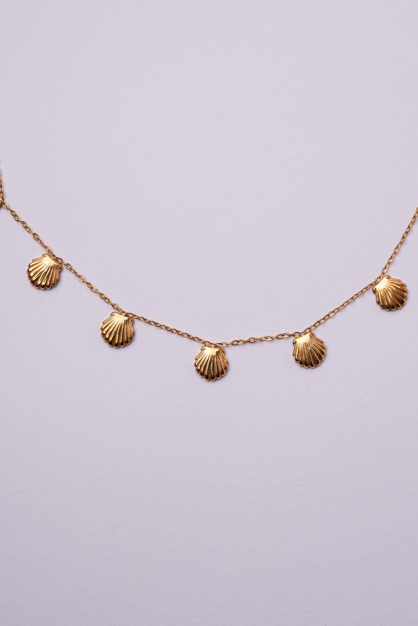 Collar de conchas acero oro 18k mujer