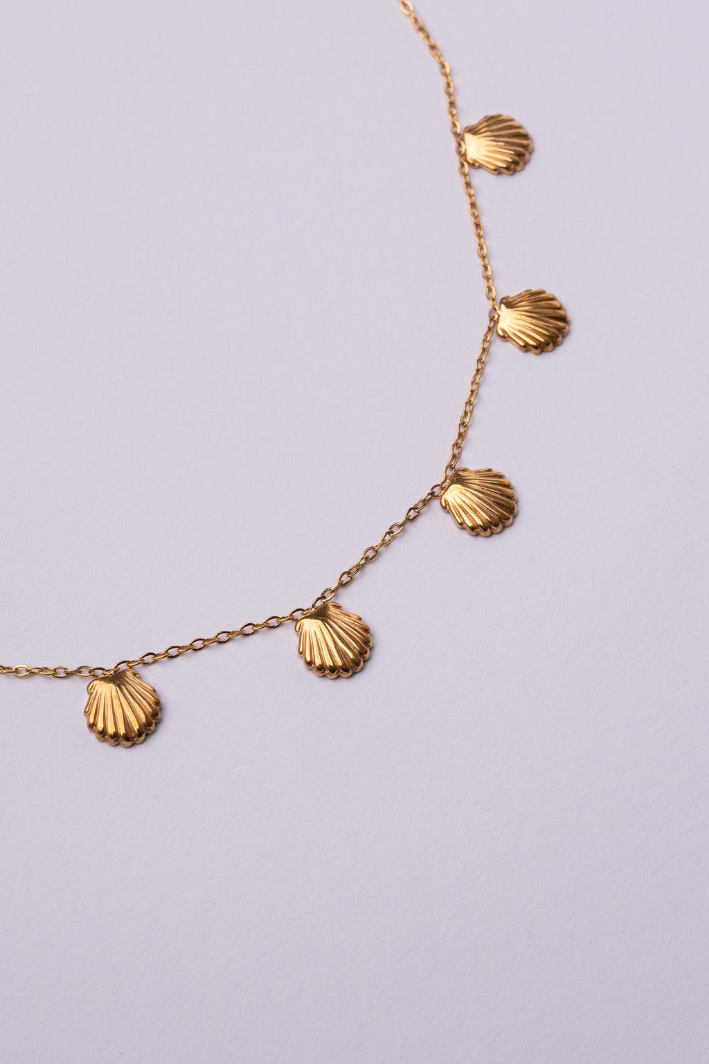 Collar de conchas acero oro 18k mujer