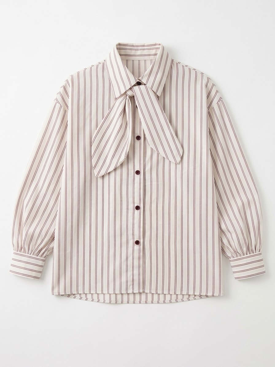 Camisa rayas y lazada burdeos