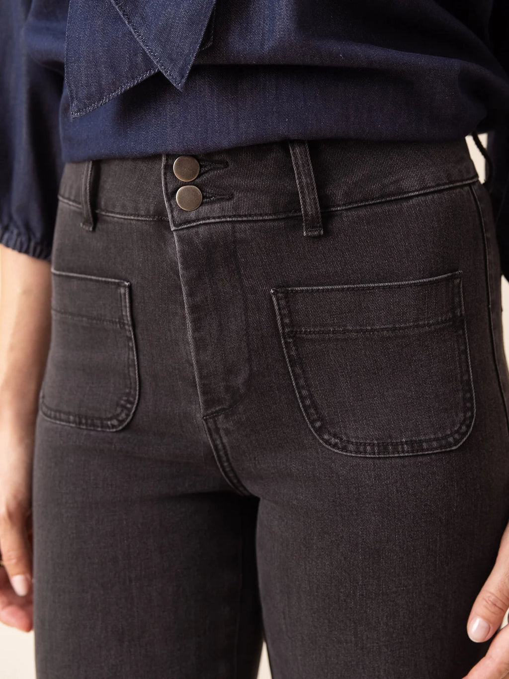 Pantalón denim FLARE FIT