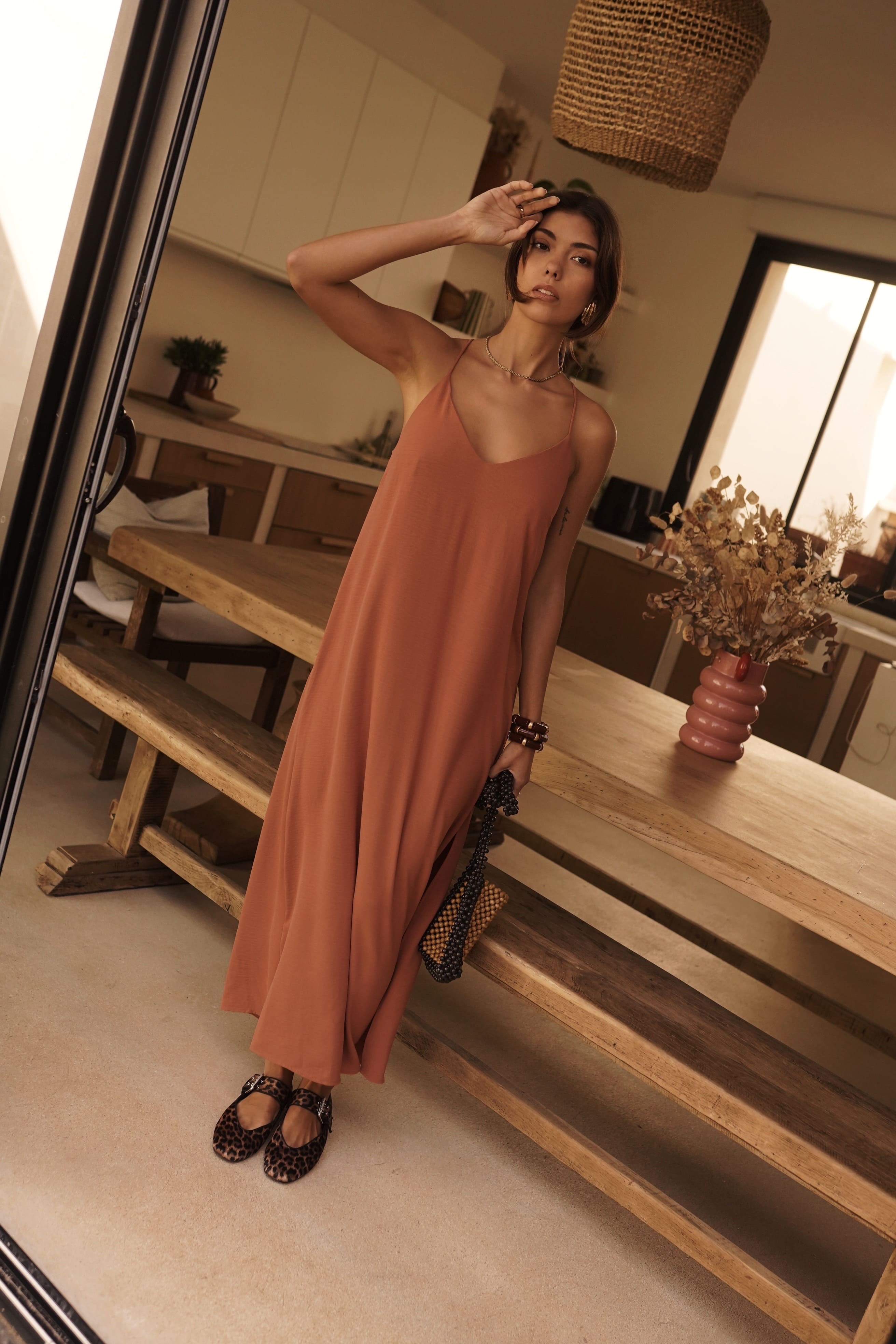 Vestido largo fluido verano mujer en ámbar