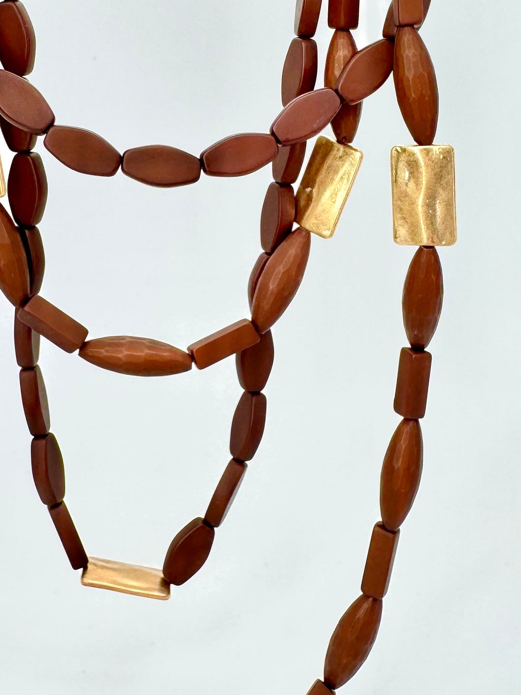 COLLAR VUELTAS CASCADA