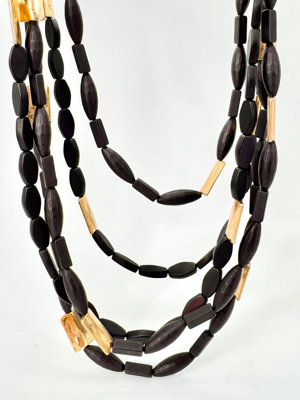 COLLAR VUELTAS CASCADA