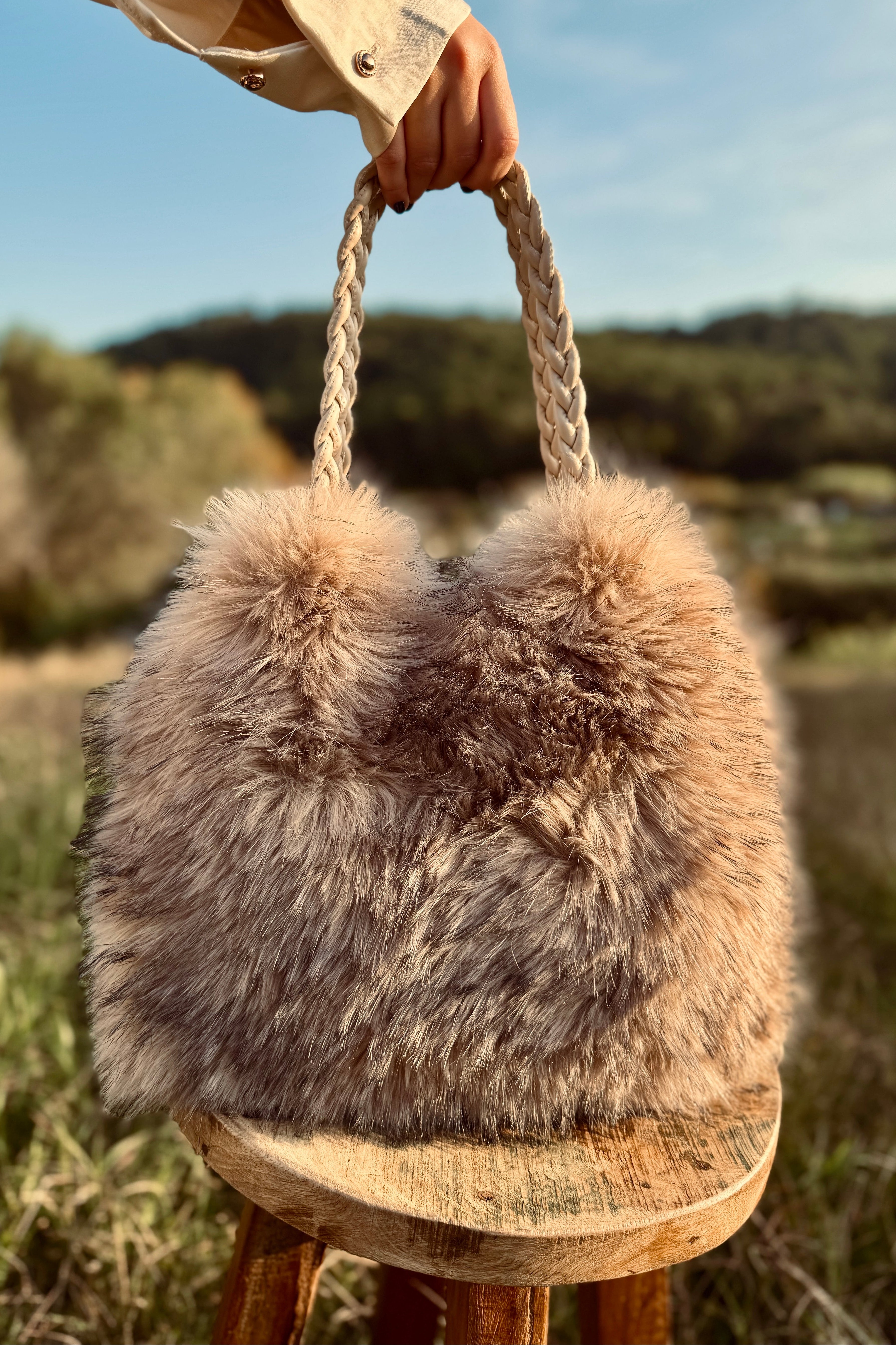 SHOPPER DE PELO EN BEIGE Y GRIS