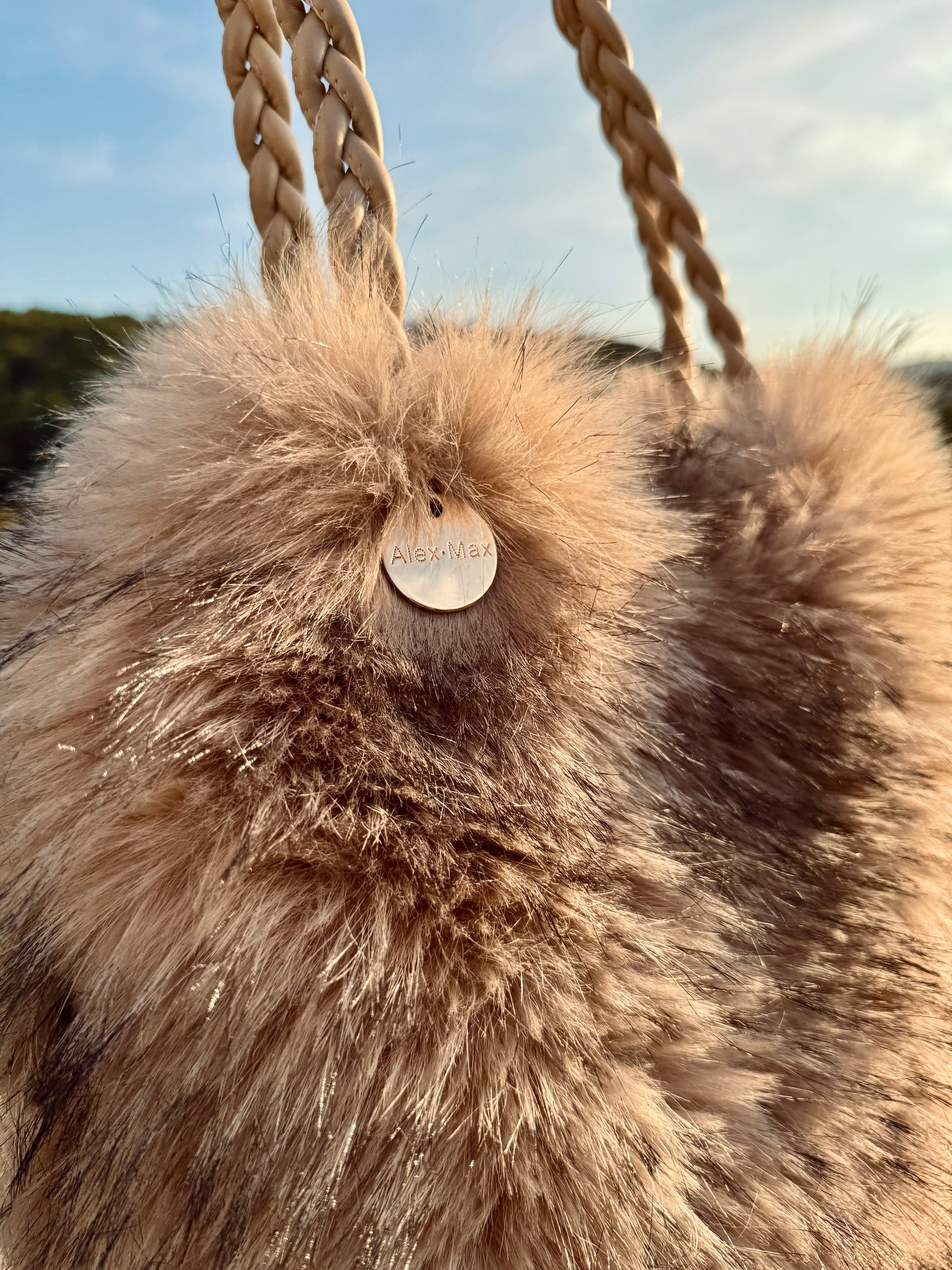 SHOPPER DE PELO EN BEIGE Y GRIS